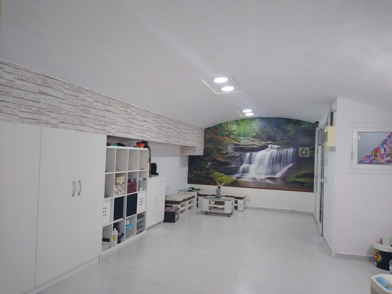 Imóvel comercial em Badalona, Spain 51 m² N.º 281259