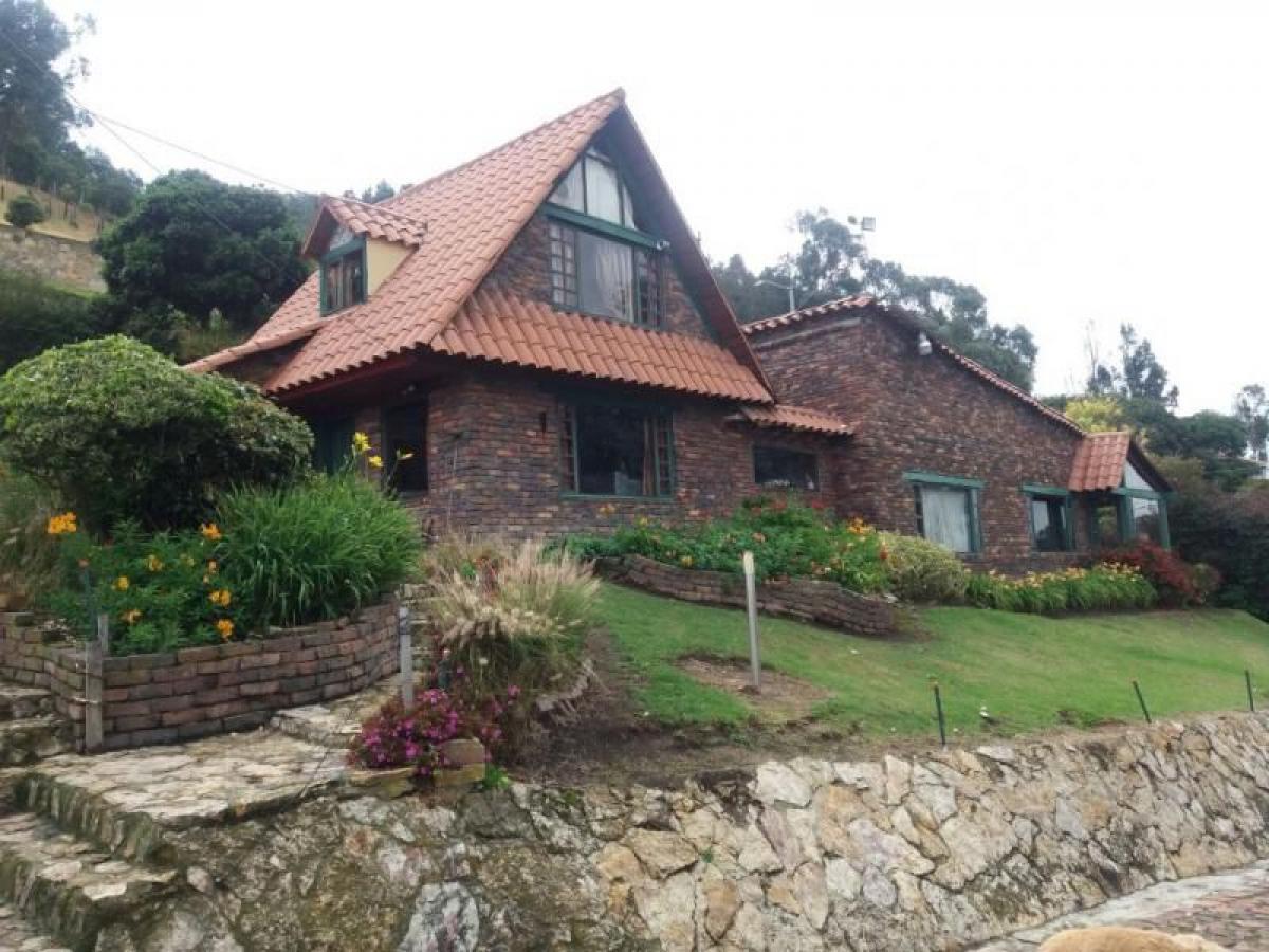 4 bedrooms House in Cundinamarca, Colombia No. 4326