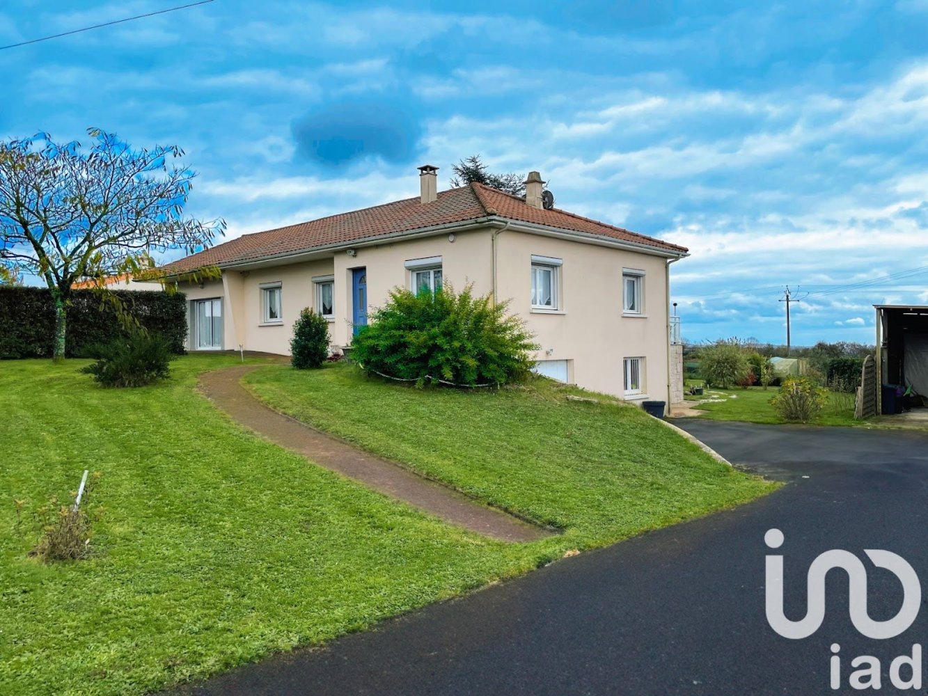 Casa T3 em Saint-Pierre-du-Chemin, France N.º 95632