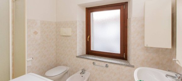 1 bedroom Apartment in Castellanza, Italy No. 260700 11