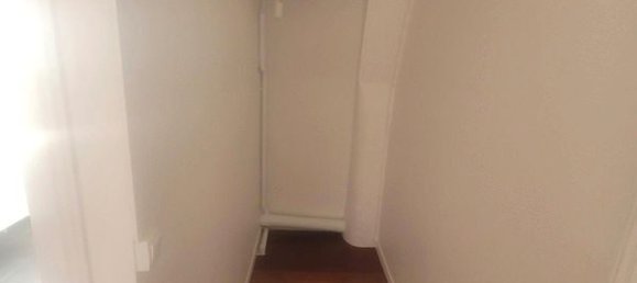 1 bedroom Apartment in Fontenay-sous-Bois, France No. 289486 6