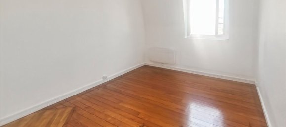 1 bedroom Apartment in Fontenay-sous-Bois, France No. 289486 2