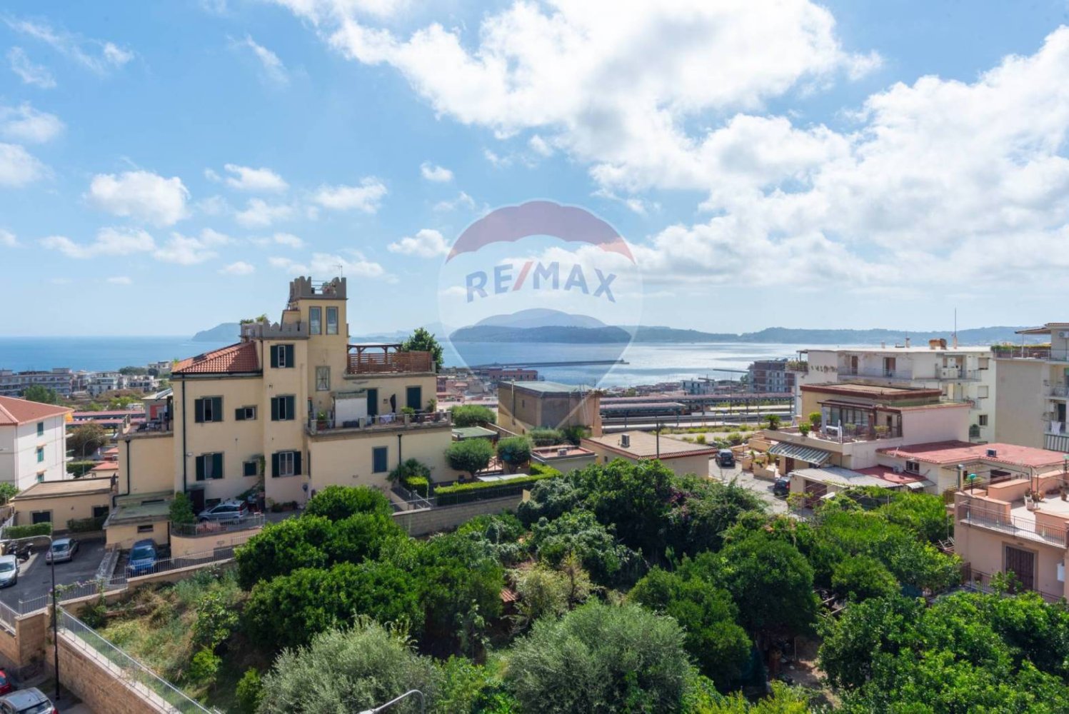 2 bedrooms Apartment in Pozzuoli, Italy No. 268511