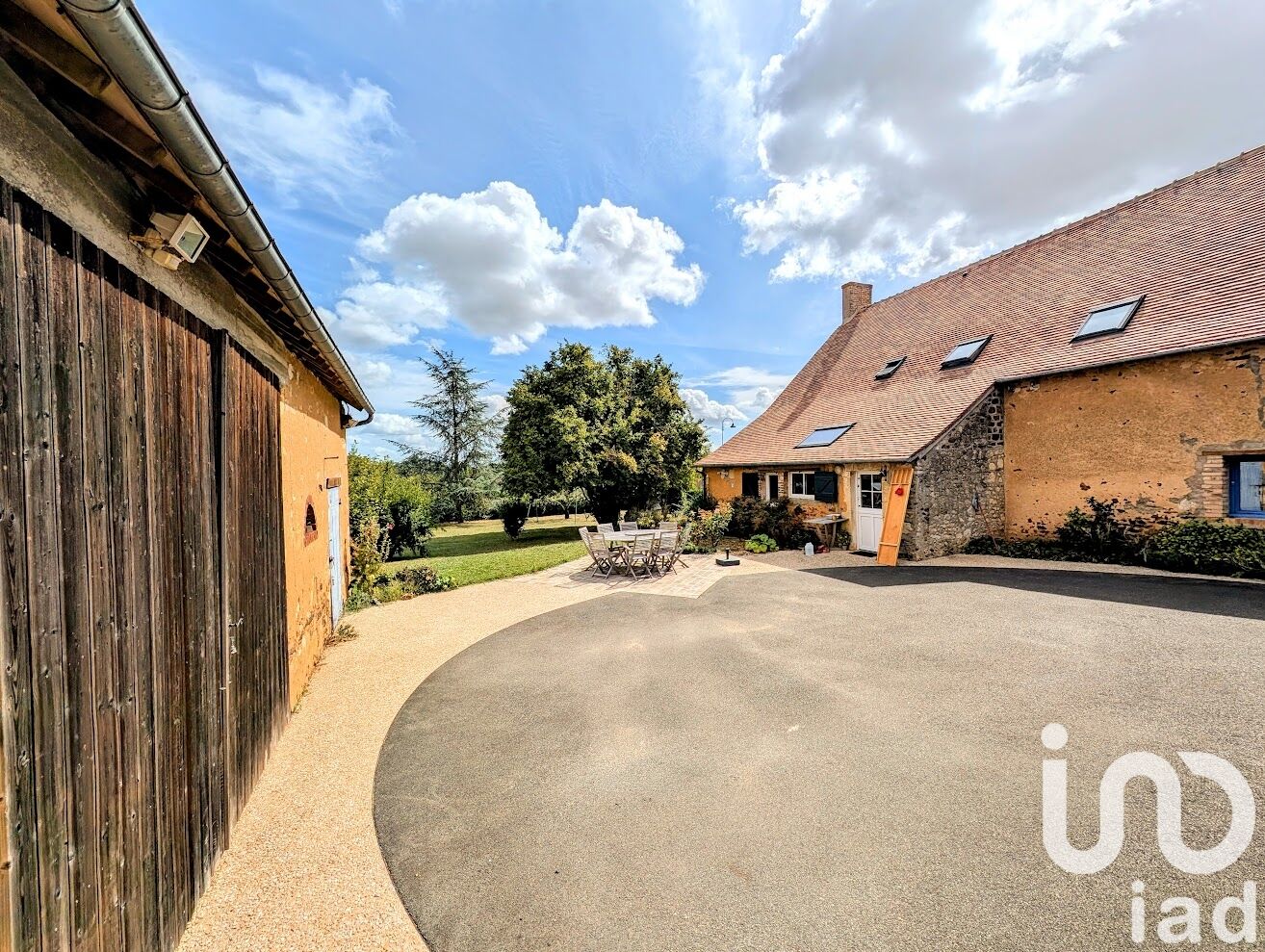 Casa de 6 dormitorios en Sarthe, France No. 333133