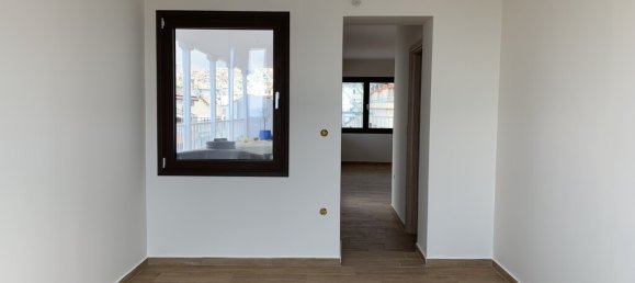 3 bedrooms Apartment in Thessaloniki, Greece No. 3911 2