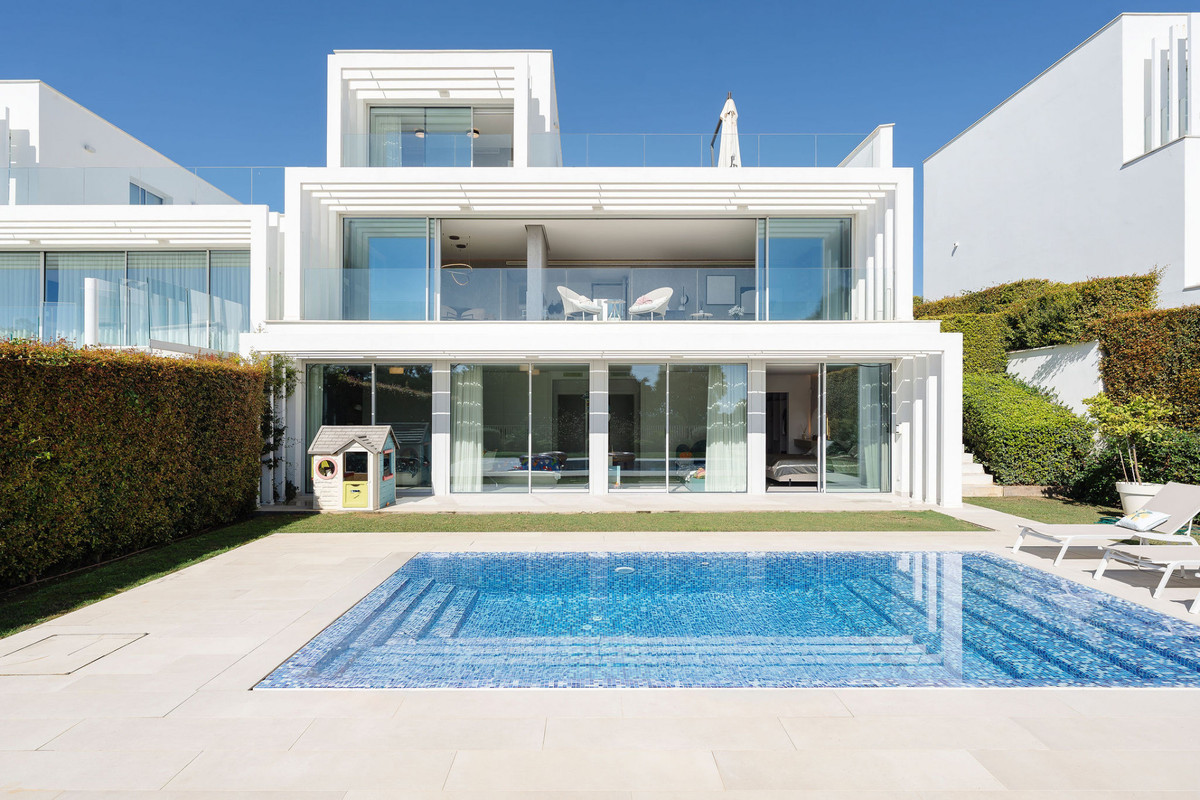 Villa T5 em Cadiz, Spain N.º 218133