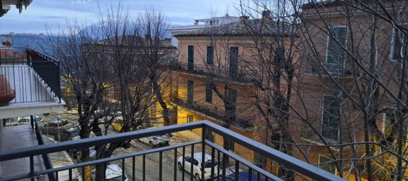 Квартира с 4 спальнями в Кьети, Италия № 39769 13