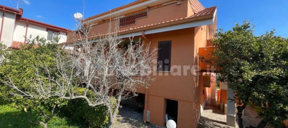 Вилла с 4 спальнями в Ардеа, Италия № 98800 30