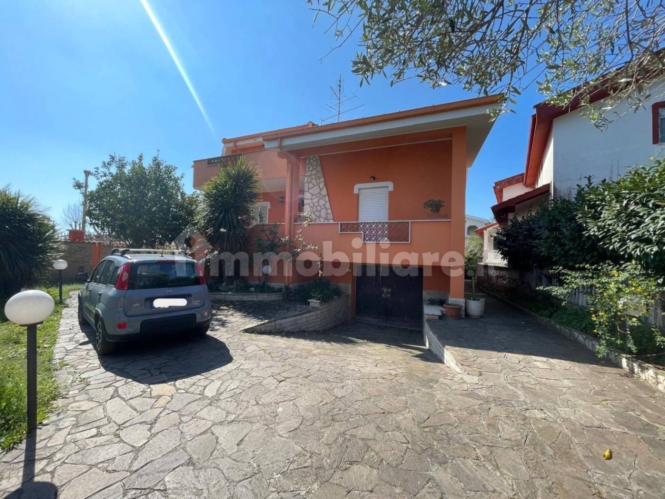 4 bedrooms Villa in Ardea, Italy No. 98800