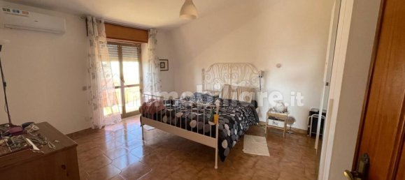 Вилла с 4 спальнями в Ардеа, Италия № 98800 15