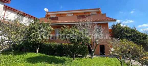 Вилла с 4 спальнями в Ардеа, Италия № 98800 29