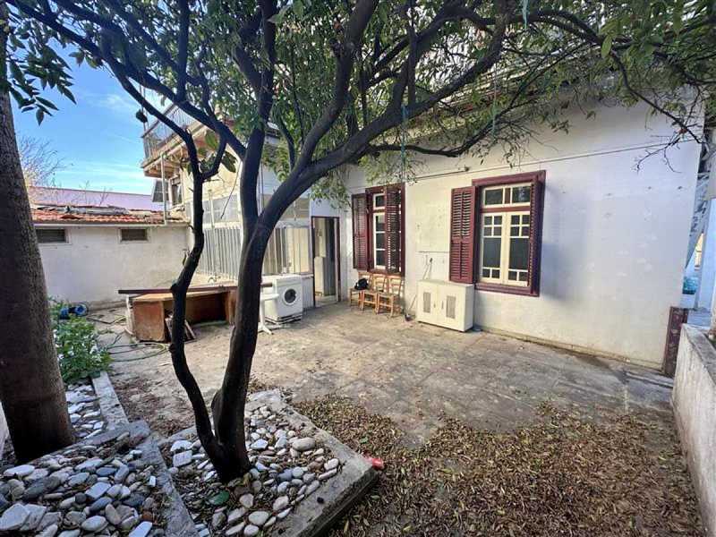 5 bedrooms House in Limassol, Cyprus No. 16461