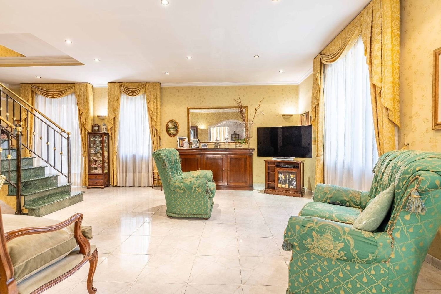 5 bedrooms Duplex in Rome, Italy No. 373326