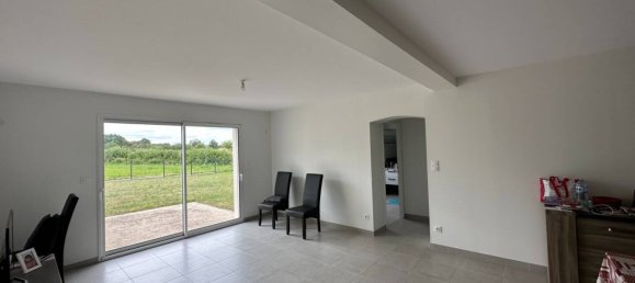 Casa de 4 dormitorios en Montgivray, France No. 89394 6