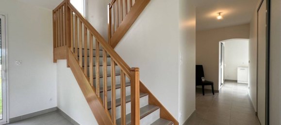 Casa de 4 dormitorios en Montgivray, France No. 89394 7