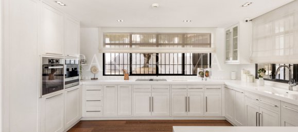 Villa de 7 dormitorios en Marbella, Spain No. 73720 38