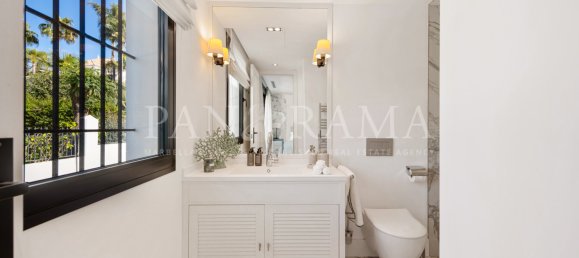 Villa de 7 dormitorios en Marbella, Spain No. 73720 24