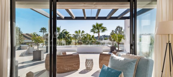 Villa de 7 dormitorios en Marbella, Spain No. 73720 3