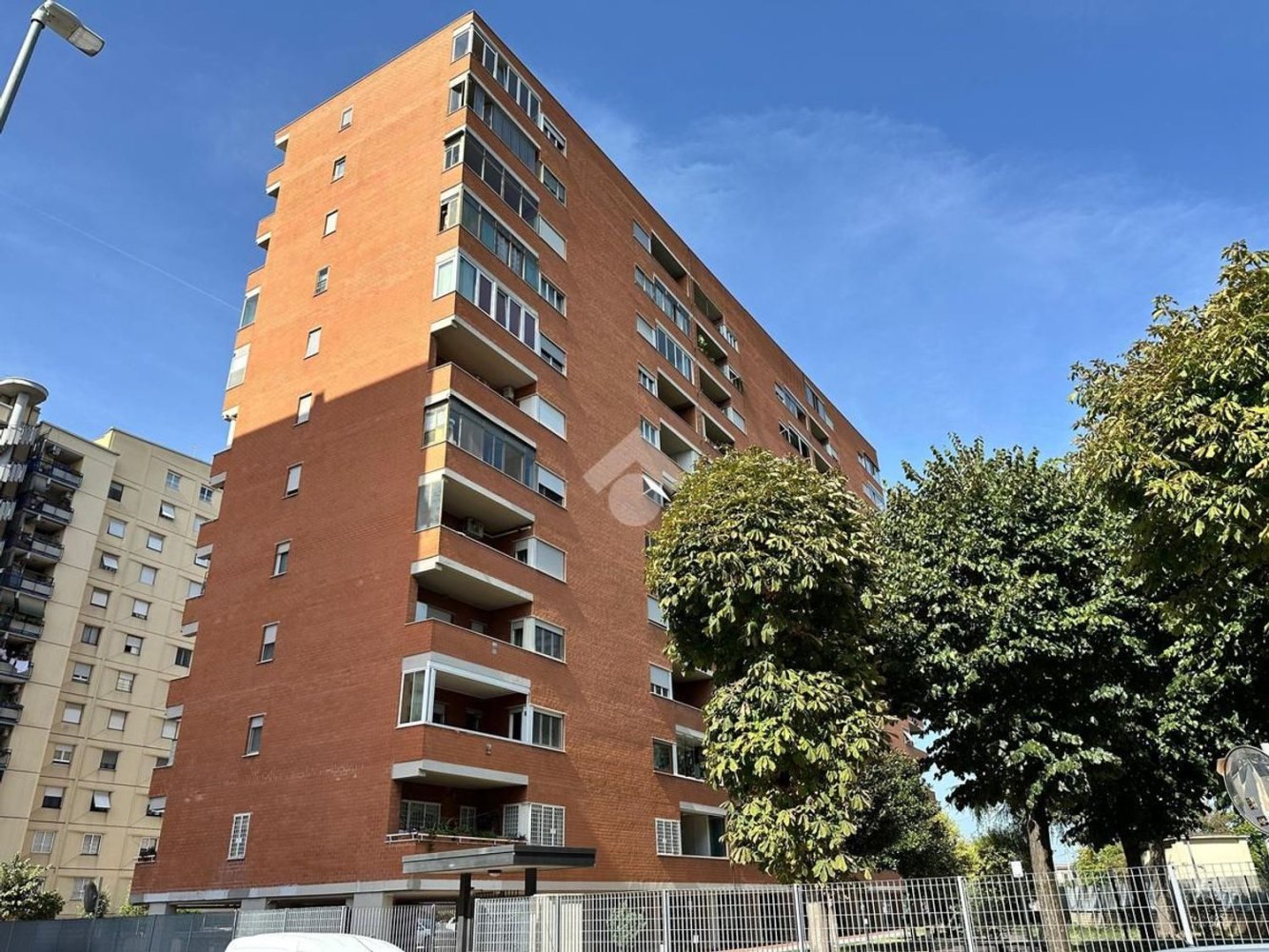 4 bedrooms Apartment in Rome, Italy No. 384352