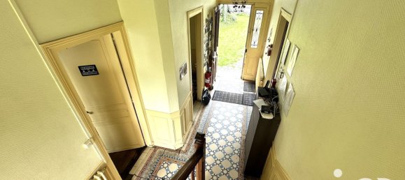 Дом с 5 комнатами в Вайи-сюр-Эн, Франция № 254931 4