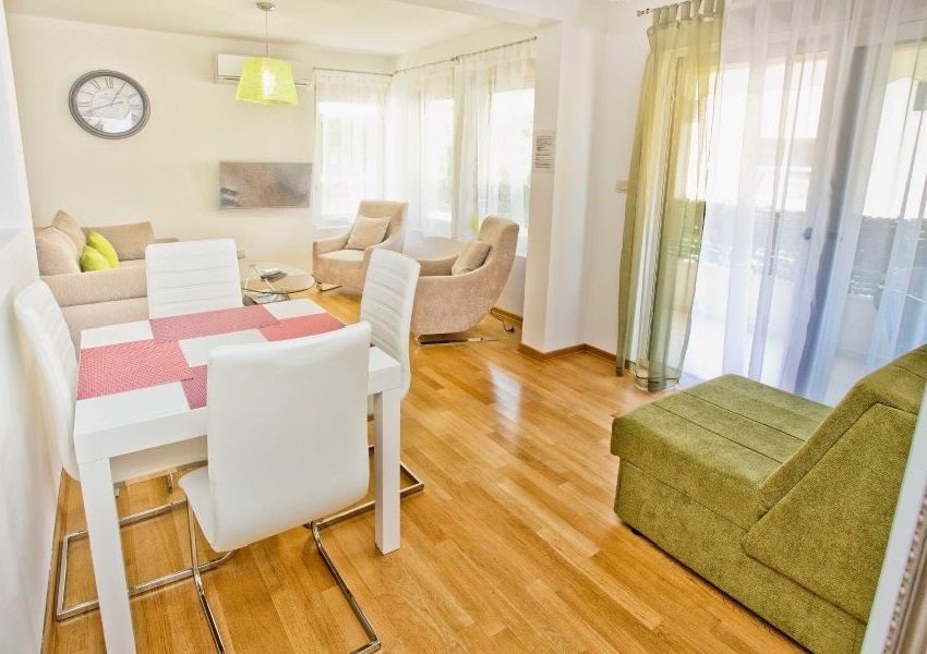 Apartamento de 1 dormitorio en Kotor, Montenegro No. 99