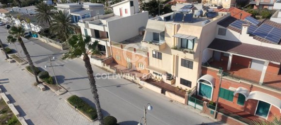 Квартира с 4 комнатами в Шикли, Италия № 36768 2