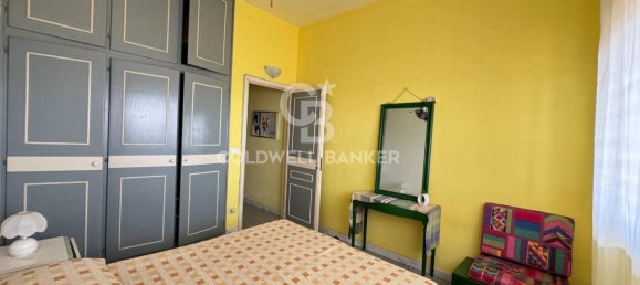 Квартира с 4 комнатами в Шикли, Италия № 36768 16