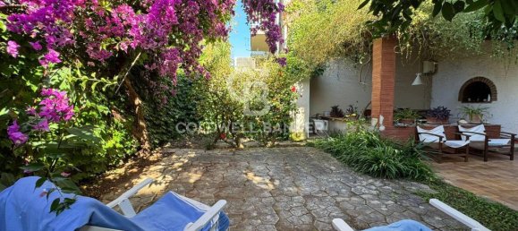 Квартира с 4 комнатами в Шикли, Италия № 36768 23