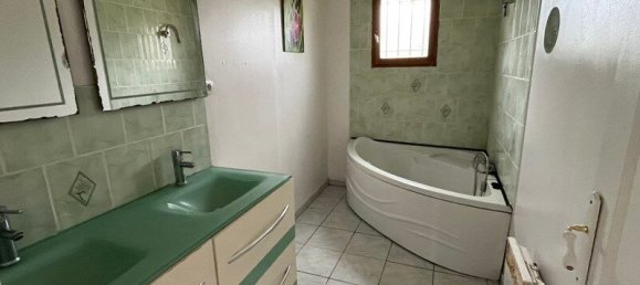 3 chambres Maison à Le Pont-Chrétien-Chabenet, France No. 340797 4