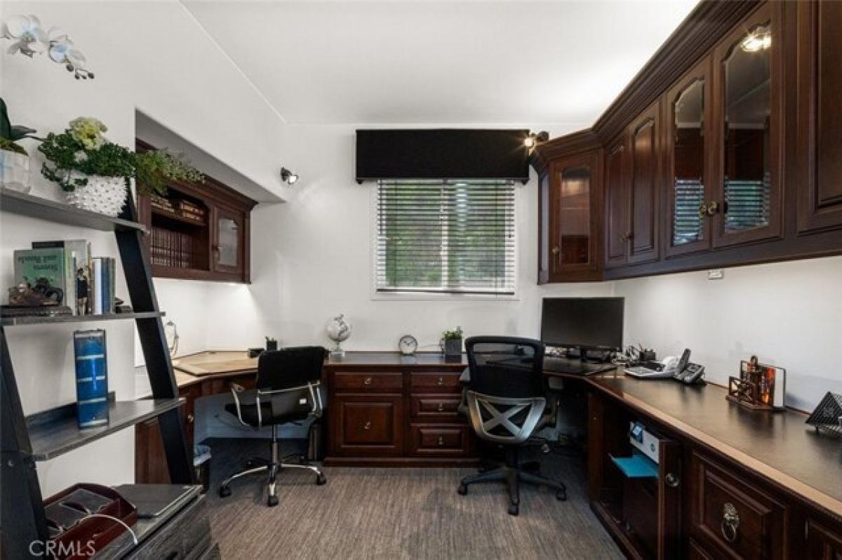 Дом с 4 спальнями в Хантингтон Бич, США № 413143