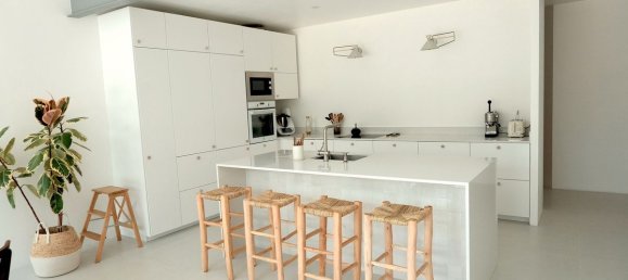 4 bedrooms House in Rochefort, France No. 342341 3