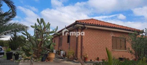 3 Schlafzimmer Gewerbliche Immobilie in Agioi Trimithias, Cyprus, Nr. 19794 3