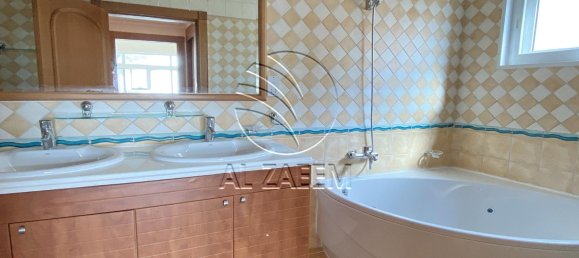 5 bedrooms Villa in Marina Village, UAE No. 29391 21