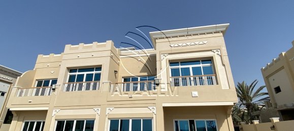 5 bedrooms Villa in Marina Village, UAE No. 29391 16
