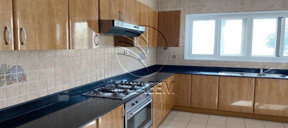 5 bedrooms Villa in Marina Village, UAE No. 29391 12