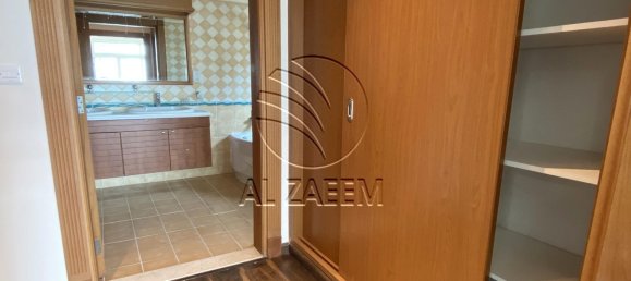 5 bedrooms Villa in Marina Village, UAE No. 29391 2