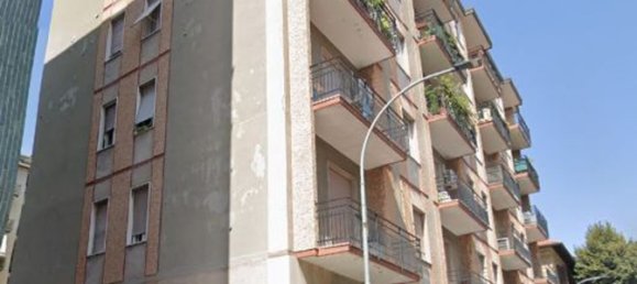 3 rooms Apartment in Legnano, Italy No. 222323 10