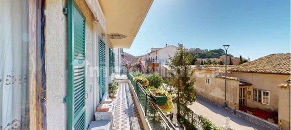 Apartamento de 4 dormitorios en Osimo, Italy No. 321286 8