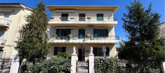 Apartamento de 4 dormitorios en Osimo, Italy No. 321286 4