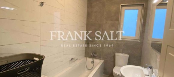 3 bedrooms Apartment in Gzira, Malta No. 6831 4