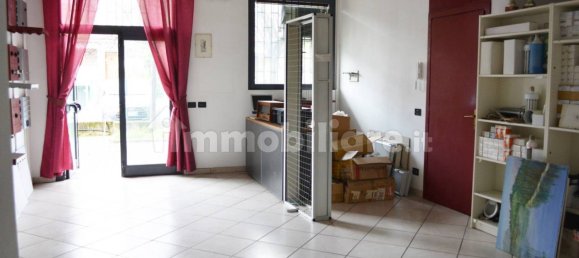 Propiedad comercial de 1 habitación en Segrate, Italy No. 84159 2