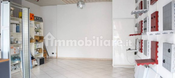 Propiedad comercial de 1 habitación en Segrate, Italy No. 84159 3