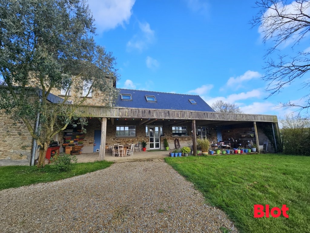 Casa de 5 dormitorios en Montauban-de-Bretagne, France No. 43345