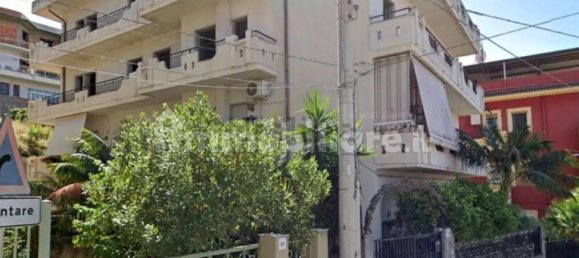 5 bedrooms Apartment in Barcellona Pozzo di Gotto, Italy No. 227548 4