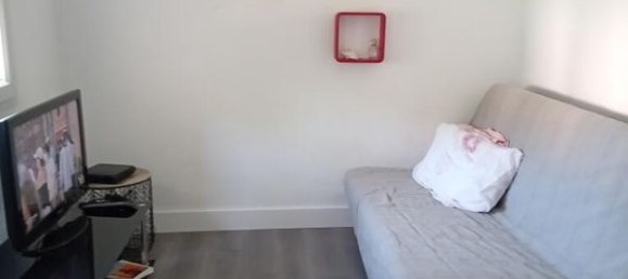 2-salle Appartement à San-Martino-di-Lota, France No. 357113 4