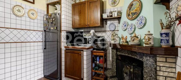 4 bedrooms Apartment in Rome, Italy No. 9729 8