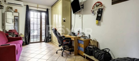 4 bedrooms Apartment in Rome, Italy No. 9729 3