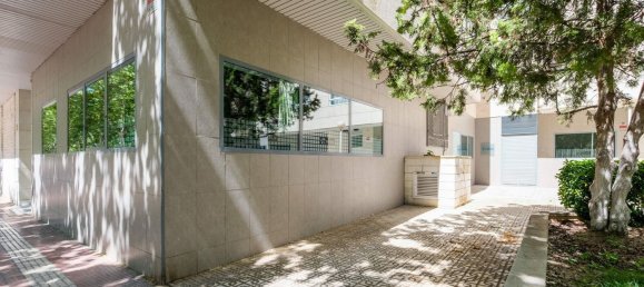 200m² Commercial property in Zaragoza, Spain No. 67598 23