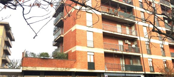 1-salle Propriété commerciale à Bergamo, Italy No. 108926 2