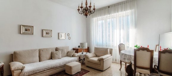 4 bedrooms House in Como, Italy No. 63937 4